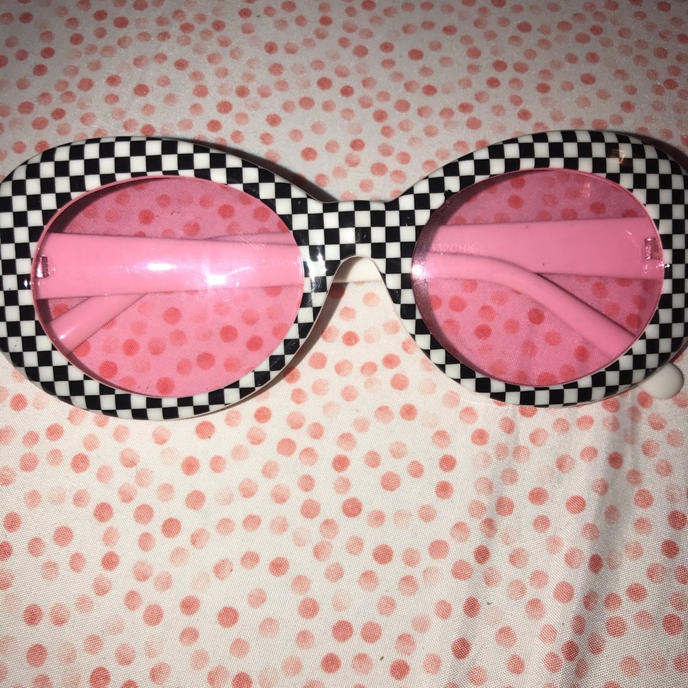 Pink sunglasses - Picture 3 of 4